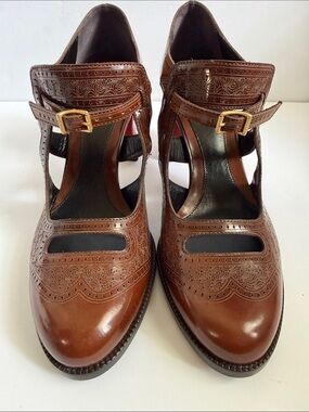 Fendi Embossed Brown Leather Mary Jane Heels with Red Textured Leather Heel